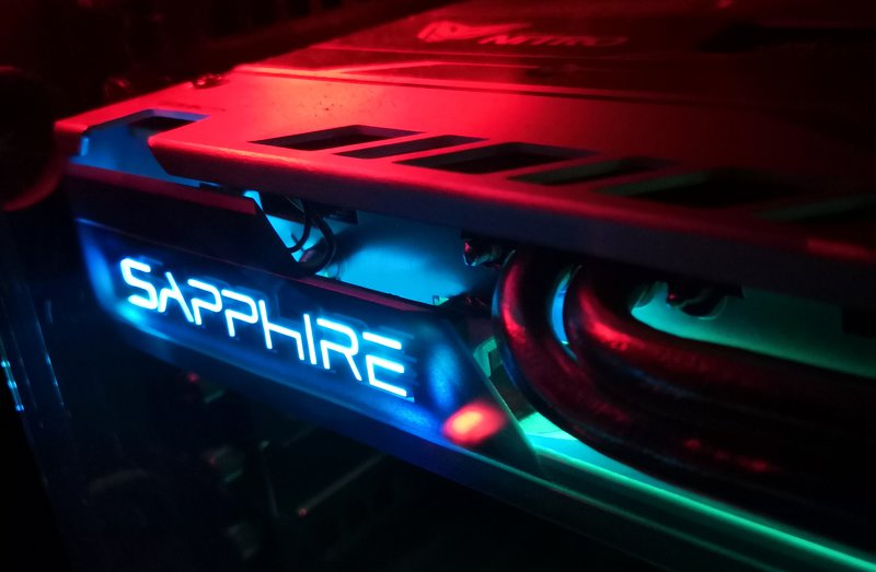Sapphire Radeon RX 580 Nitro+ Special Edition 8 GB, podswietleni